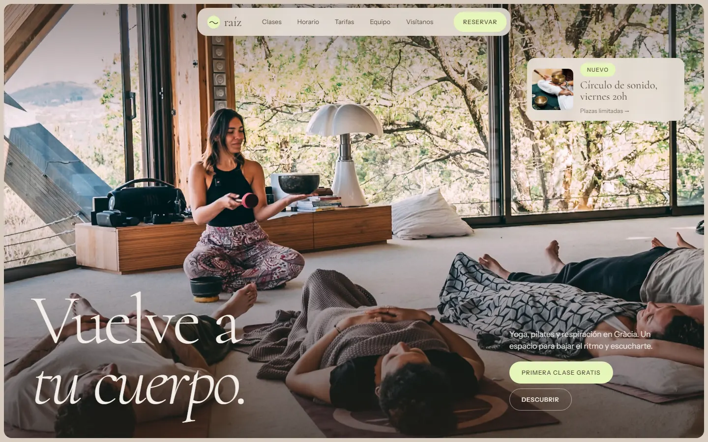 Raíz: plantilla web serena y editorial para un estudio de yoga